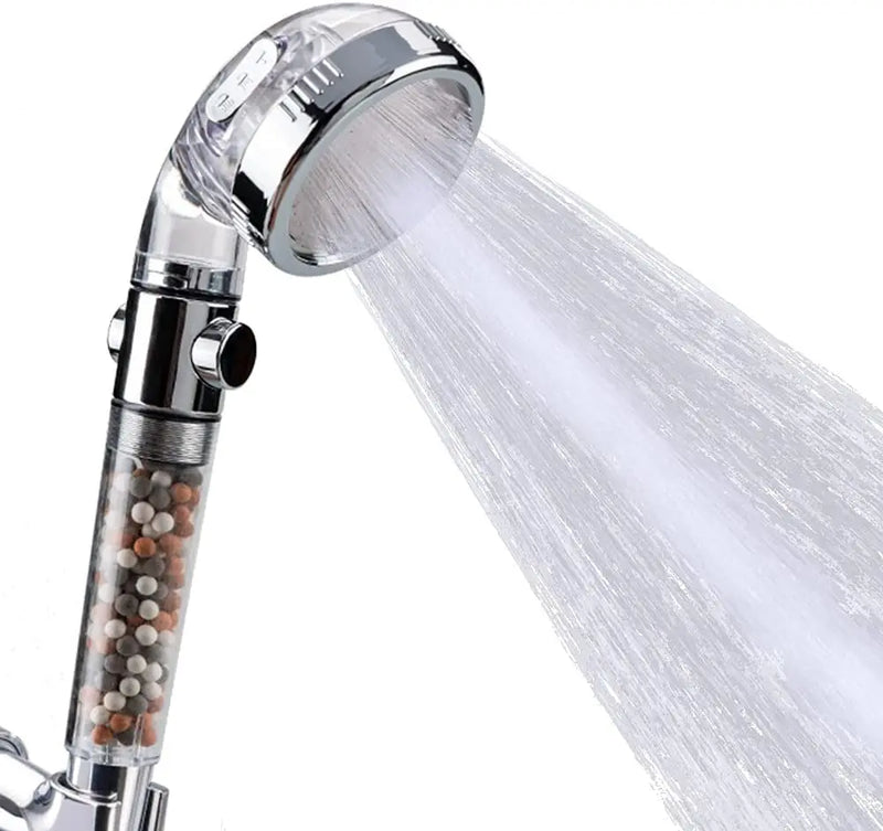 Chuveiro de alta pressão com filtro mineral e três modos de jato para economia de água e banho mais confortável.