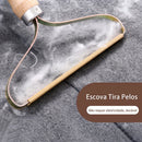 Removedor de Pelos e Fiapos para Roupas e Sofás – Reutilizável com Cabo de Madeira